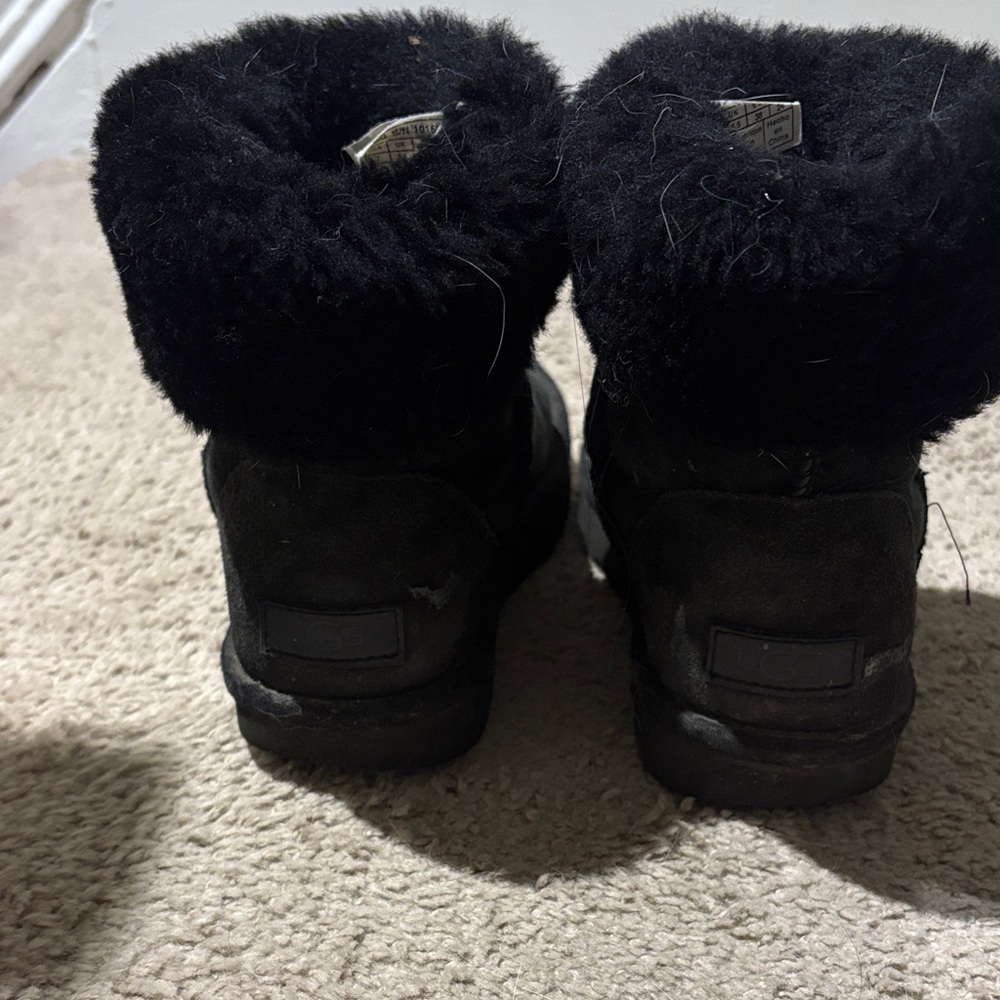 UGG Black Winter Boots - Picture 2 of 4